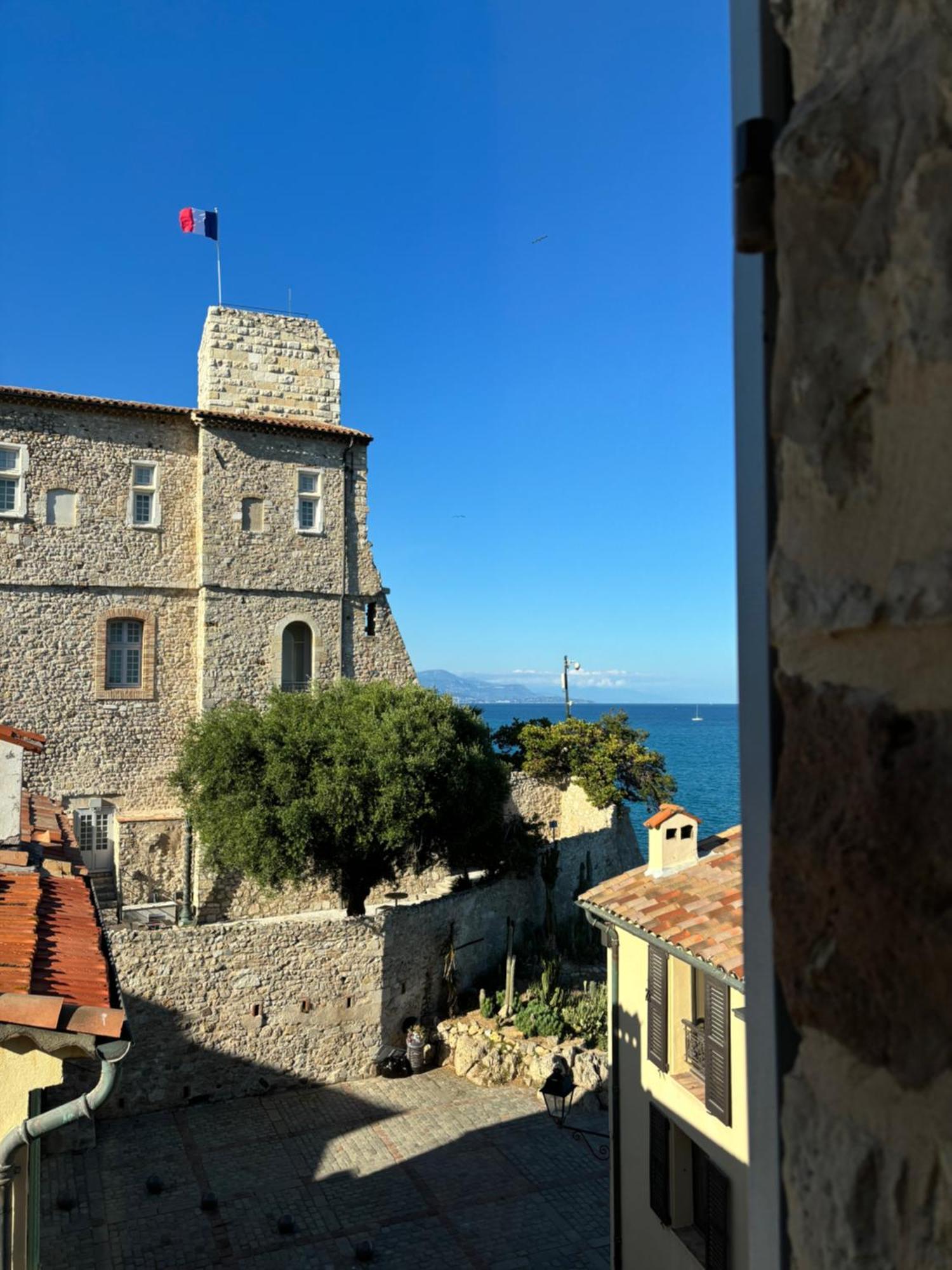 Апартаменти La Pablita, Vieil Antibes, Remparts Екстер'єр фото