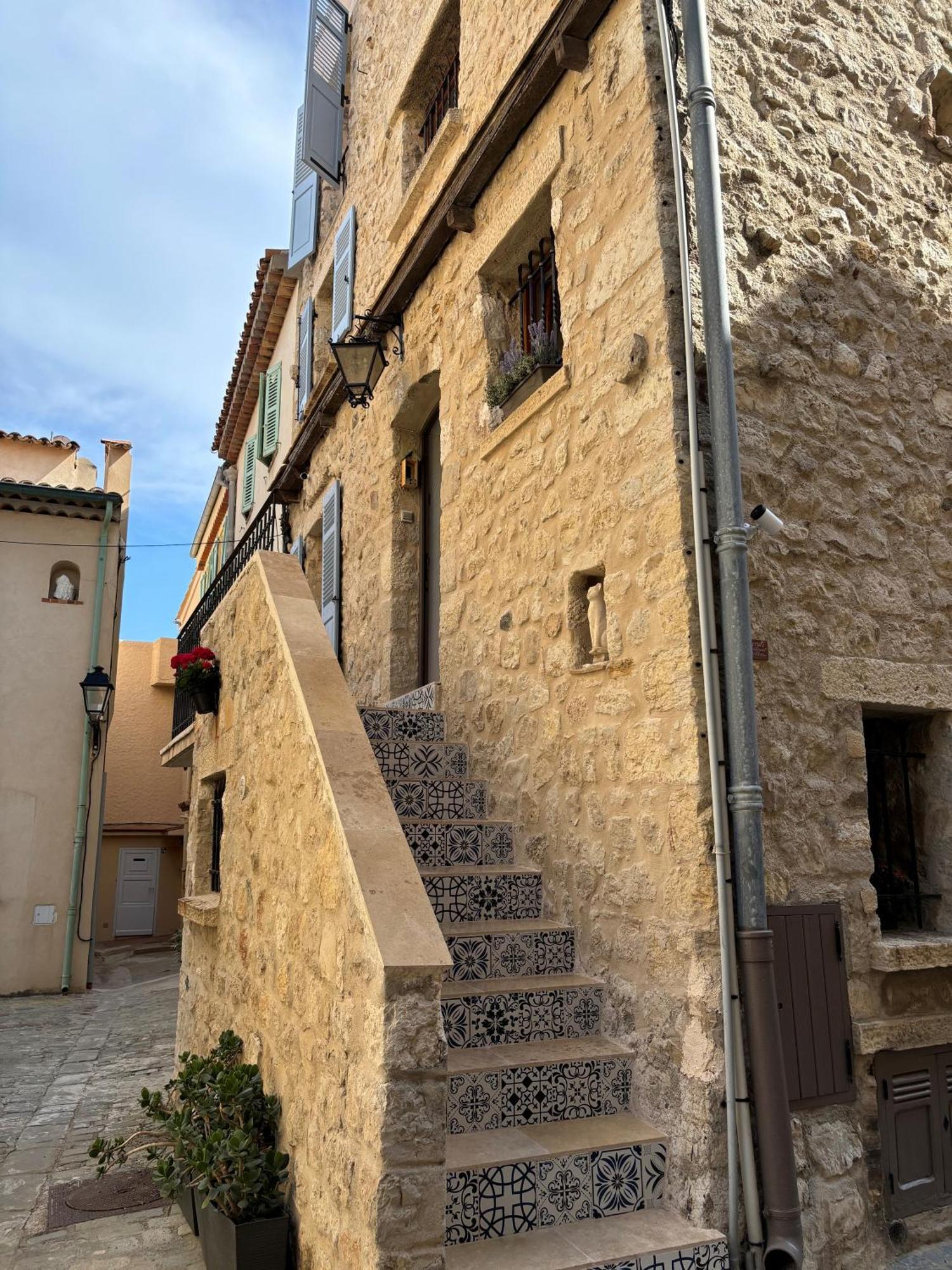 Апартаменти La Pablita, Vieil Antibes, Remparts Номер фото